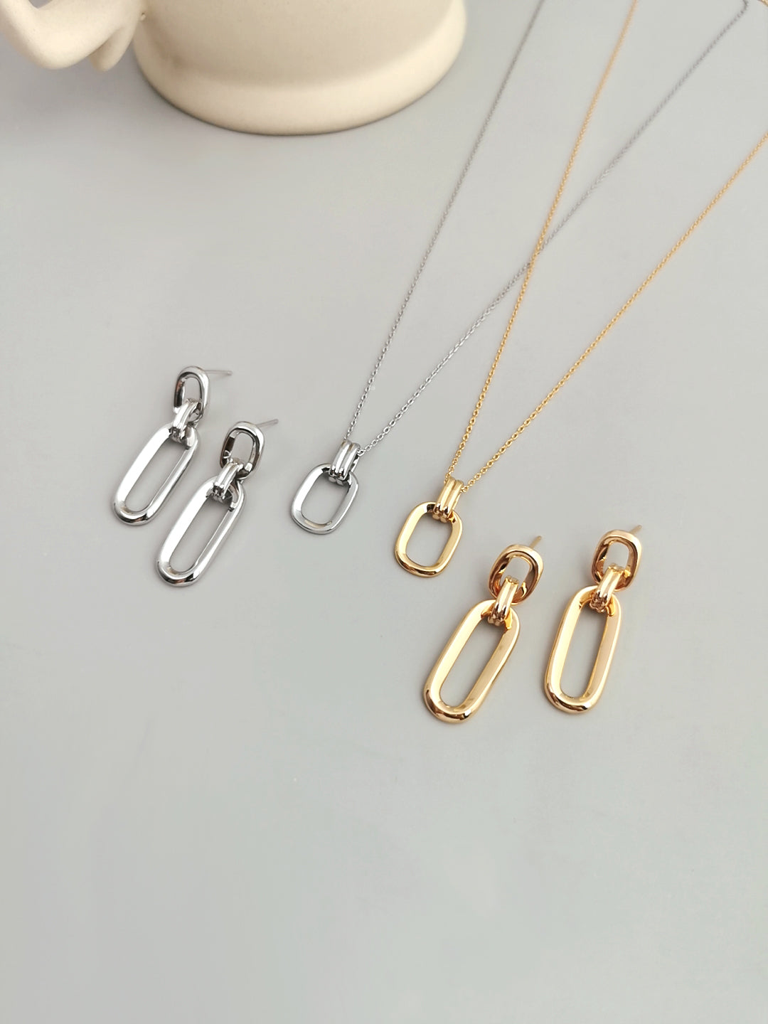 Orecchini ad incastro a forma quadrata in argento sterling