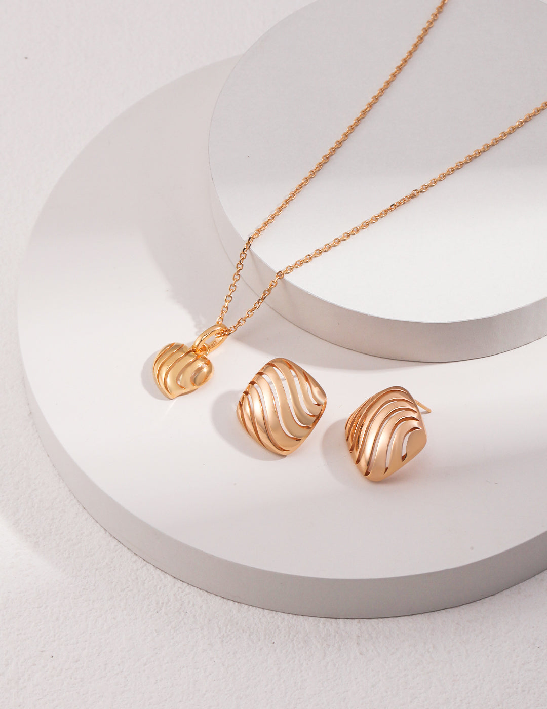 Hollow Plain Design Earrings