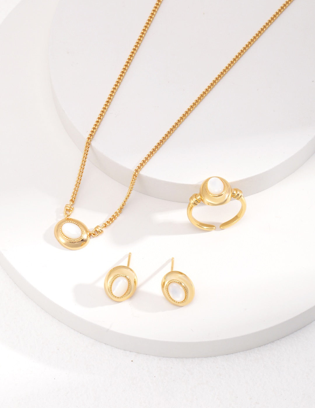 Golden Mother of Pearl Necklace