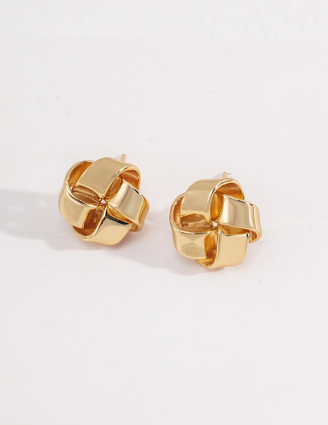 Daenea Signature Earring